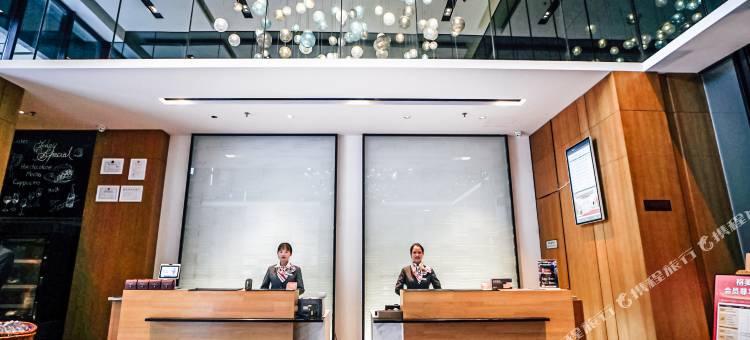 格林东方酒店(南宁滨湖路地铁站青秀万达店)图片