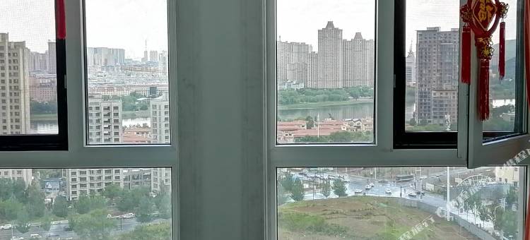 吉林中海环宇天地 高层望江电梯公寓 拎包入住图片