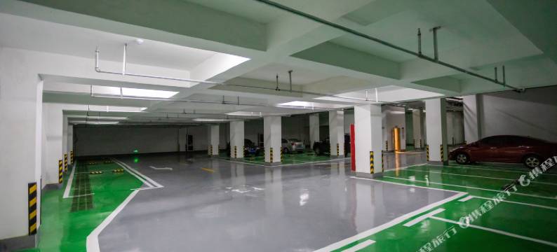 白玉兰酒店(日照站海滨五路店)图片