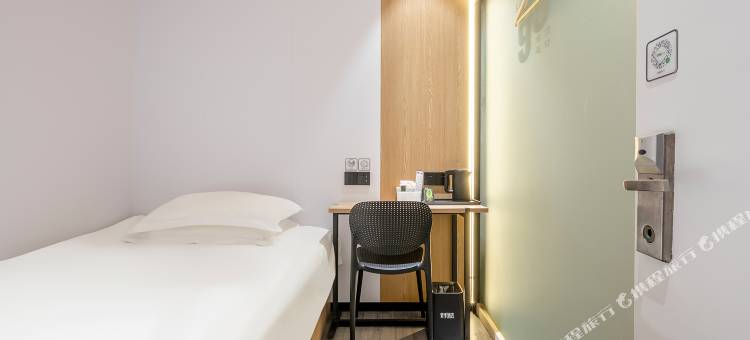 青季酒店MINI(成都红牌楼地铁站店)图片