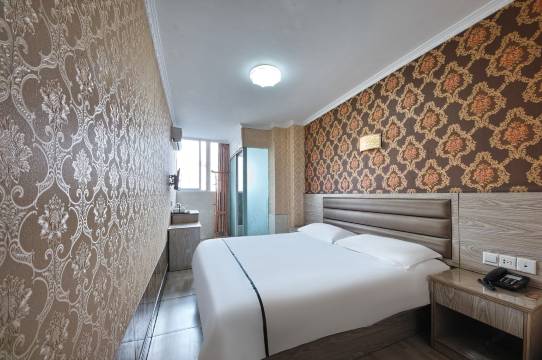 哈啰轻酒店(合肥火车站店)