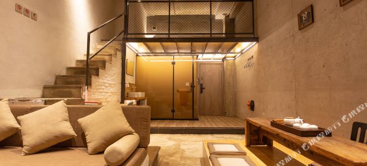 无隐良居酒店(蒙自昭忠路店)图片