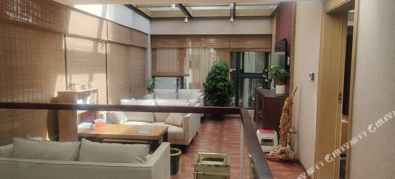 康定央吉岭民宿图片