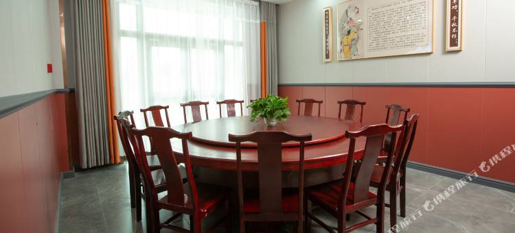 和田鸿源酒店图片