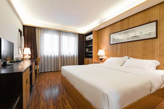 华泽酒店(通辽退役军人协会店)