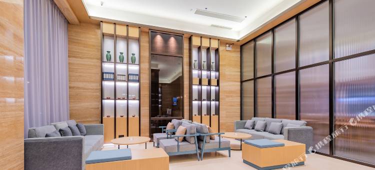 柏曼酒店(南通濠河景区和平桥地铁站店)图片