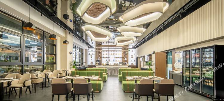 澄江县曼程酒店(仙湖路体育运动公园店)图片