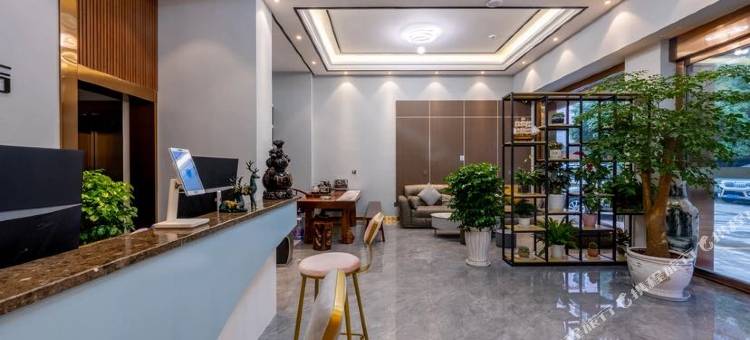 曲靖君肴智慧酒店(外滩万达店)图片