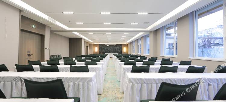 白玉兰酒店(延吉延边大学西市场店)图片