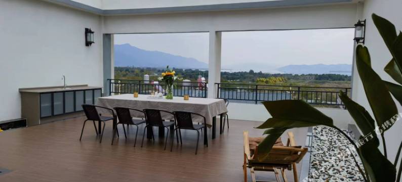 石屏林月风致民宿图片