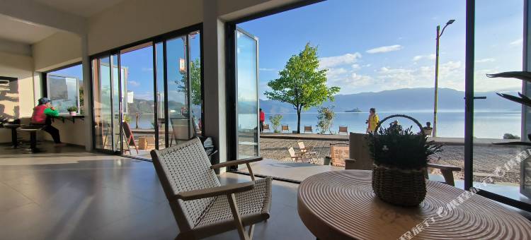 泸沽湖淳时·阿瓦东月客栈图片