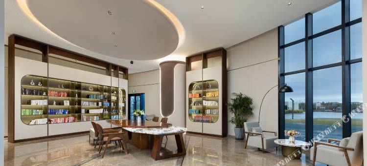 呼和浩特和林格尔数聚小镇亚朵酒店图片