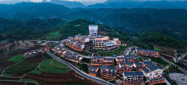 山谷秘境度假酒店图片