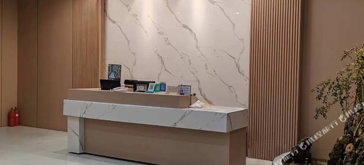 君凯乐酒店(襄阳华中光彩店)图片