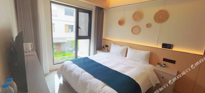 八月居民宿(邵女坪温泉中心店)图片