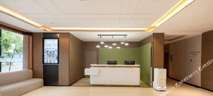 途客轻居酒店(舞阳嘉年华店)图片