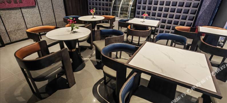 白玉兰酒店(华阴华山景区店)图片