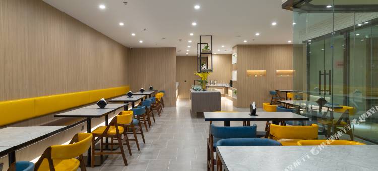 汉庭优佳酒店(青岛北站永平路地铁站店)图片