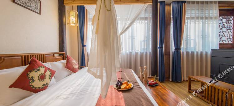 龙栖湖畔酒店(黄龙溪古镇店)图片