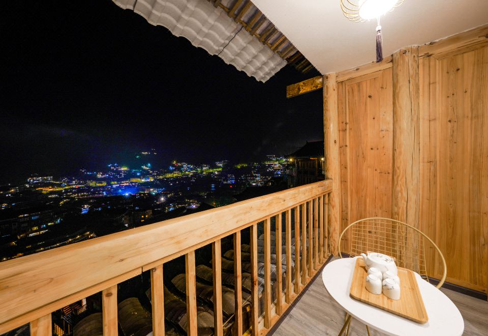 Yinshu Homestay Hotel Overview