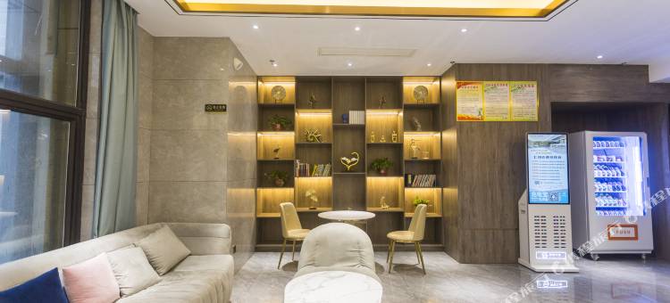柏菲·丰城丨COMFORTABLE·TIME 零压智能轻奢酒店(丰城站店)图片