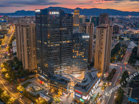 昆明無意美宿酒店 VOID HOTEL (昆明火车站西山万达广场店)