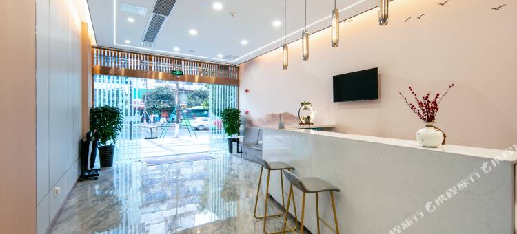 鸿源酒店(内江高铁北站大佛寺店)图片