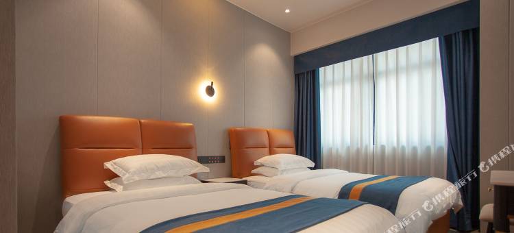 深圳凯云酒店(罗湖口岸向西村地铁站店)图片