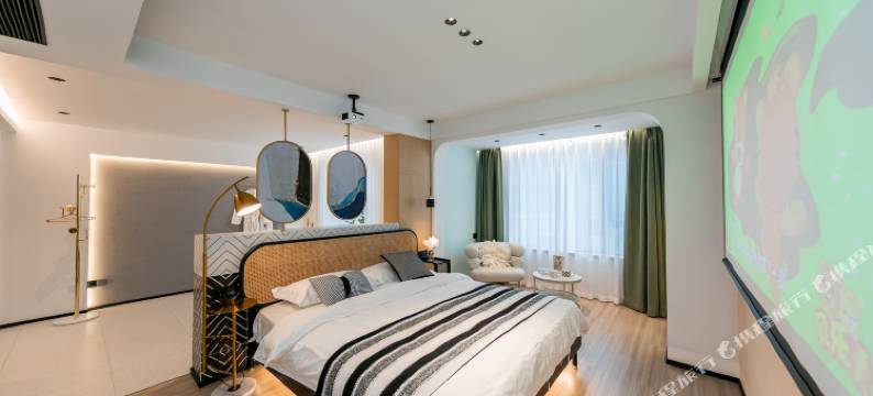 宿说·泳池HolidayVilla·轻奢度假美宿(观音法界店)图片