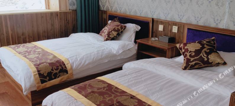 冷嘎措田野民宿图片