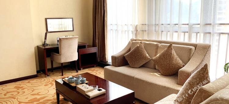 贵州山水大酒店(黔灵山公园北京路地铁站店)图片