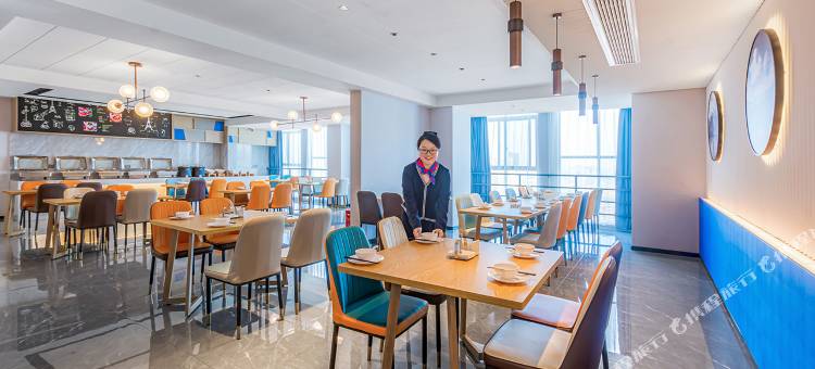 凯里亚德酒店(九江快乐城大润发店)图片