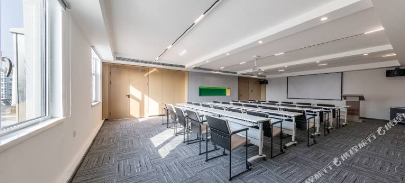 青岛城阳万象汇正阳中路亚朵酒店图片