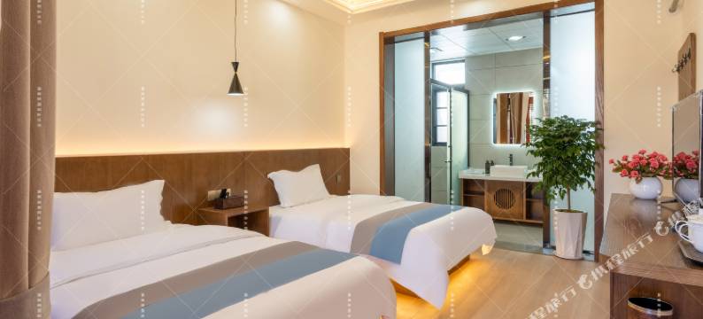 丽江玉龙山海居图片