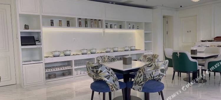 东宁赫本酒店图片