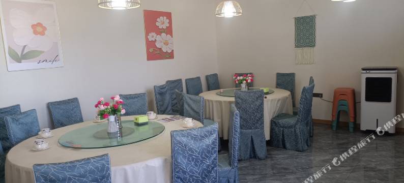 沙漠星光露营地图片