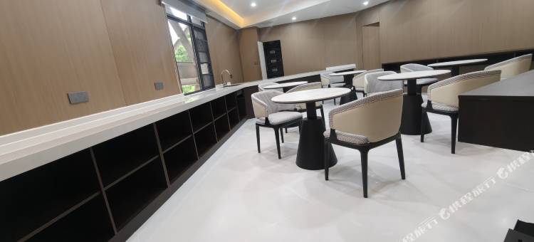 湘潭加曼酒店(基建营中心医院店)图片