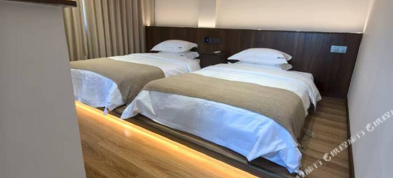 云栖芈宿民宿(泸定桥景区店)图片