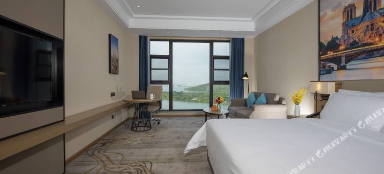 维也纳国际酒店(岳阳南湖湖滨大道店)图片