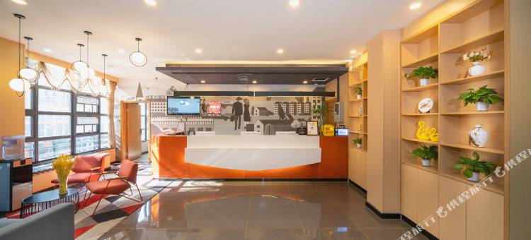 尚客优武汉光谷产业园万年台酒店图片