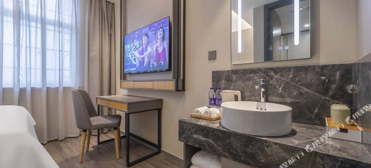 艺龙安云酒店(嘉兴旭辉广场南湖景区店)图片