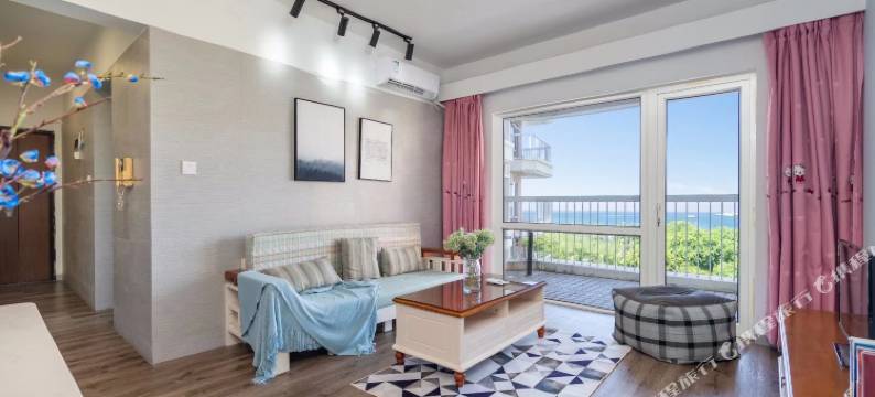 三亚蔚蓝星月海景度假公寓(大东海旅游区店)图片