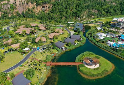 珠海横琴星乐度露营小镇外景图