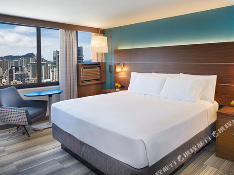 威基基智选假日酒店