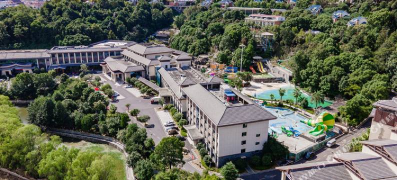 长旅沁庐汤太宗温泉酒店图片