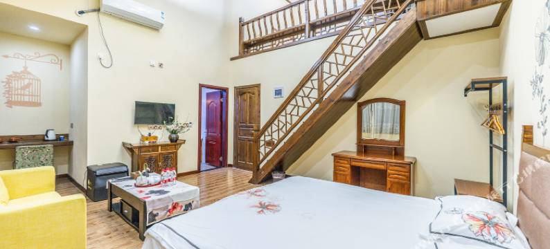 凤鸣山居·水墨江南主题酒店(宏村景区外店)图片