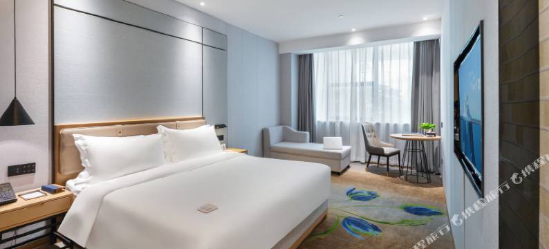 深圳科技园禾尖S酒店(深大地铁站店)图片