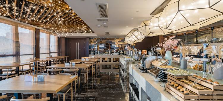 悦兮湖大酒店(九江市体育中心八里湖新区店)图片