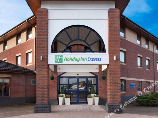 Holiday Inn Express 沃维克M40，JCT.15