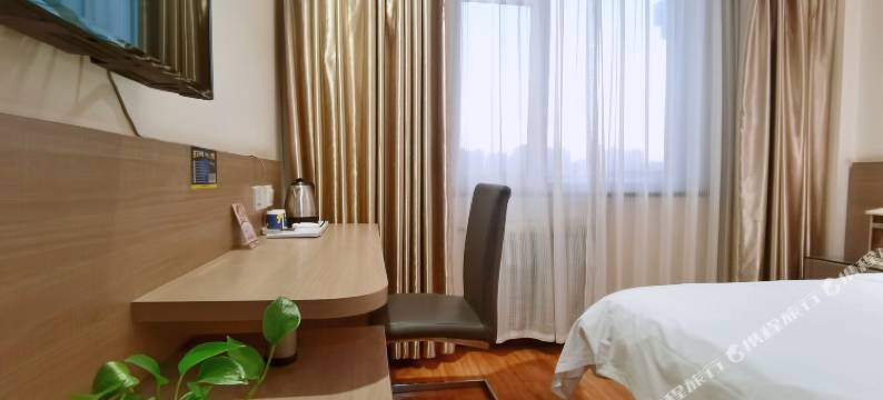 沅弘商务酒店(任丘悦都汇店)图片